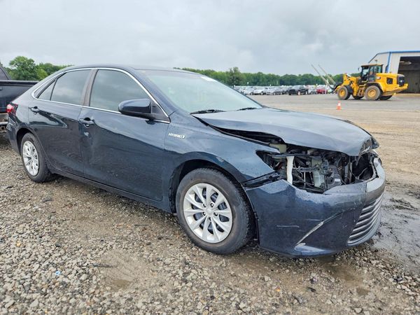 2015 TOYOTA CAMRY SOLA Hybrid