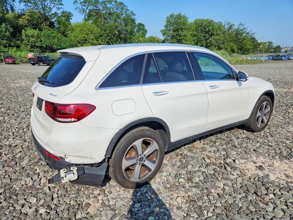 2022 MERCEDES-BENZ GLC GLC300 4MATIC