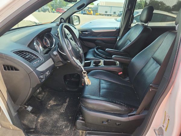 2017 DODGE GRAND CARAVAN GT