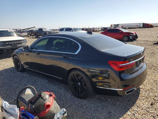 2016 BMW 750 xDrive