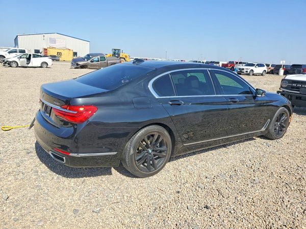 2016 BMW 750 xDrive