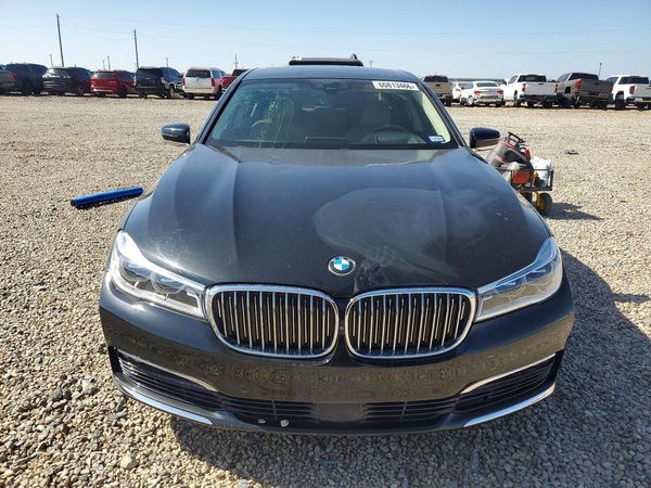 2016 BMW 750 xDrive