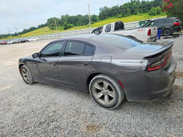 2016 DODGE CHARGER SXT