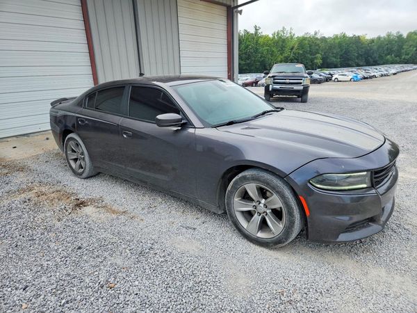 2016 DODGE CHARGER SXT