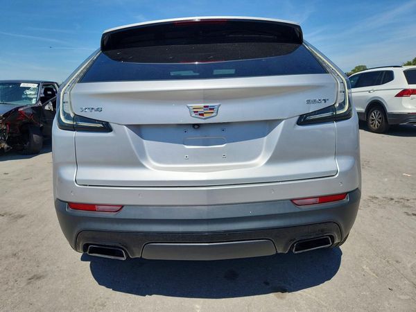 2020 CADILLAC XT4