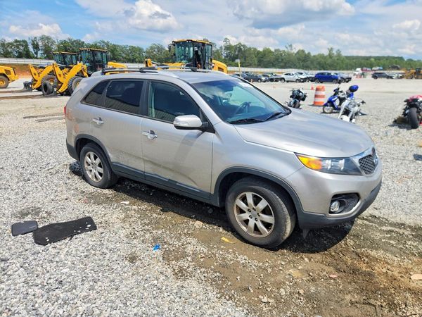 2013 KIA SORENTO