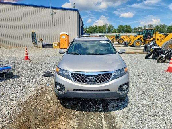 2013 KIA SORENTO