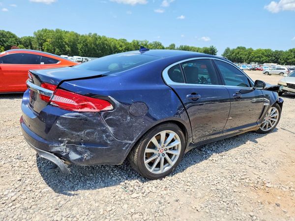 2015 JAGUAR XF