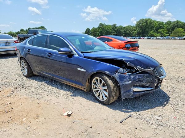 2015 JAGUAR XF