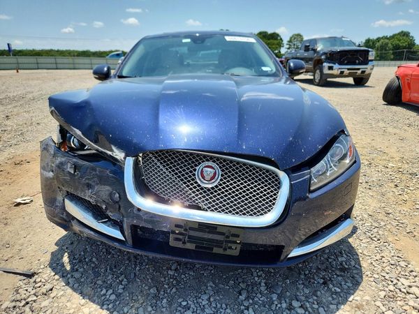 2015 JAGUAR XF