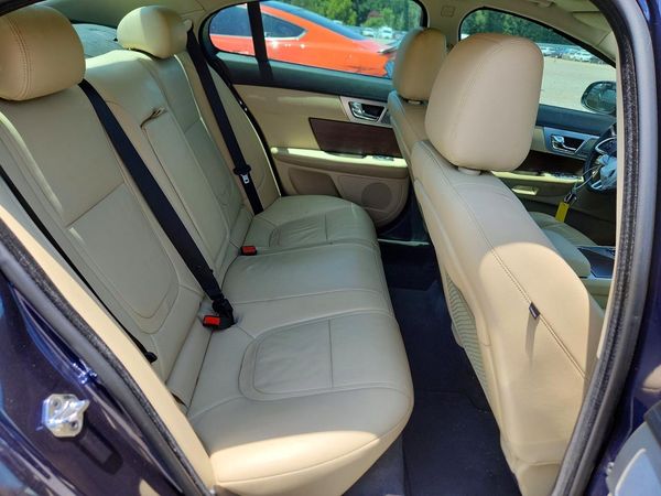 2015 JAGUAR XF