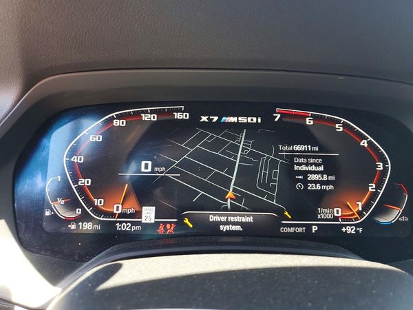 2022 BMW X7