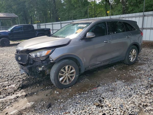 2016 KIA SORENTO L / LX