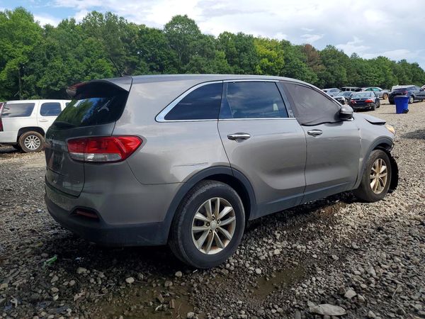 2016 KIA SORENTO L / LX