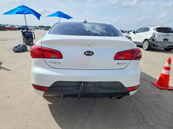2015 KIA FORTE