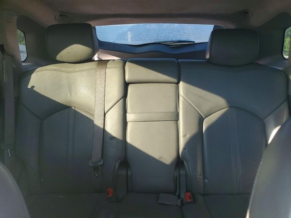 2012 CADILLAC SRX Luxury