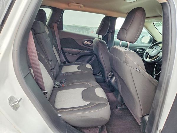 2016 JEEP CHEROKEE SPORT FWD