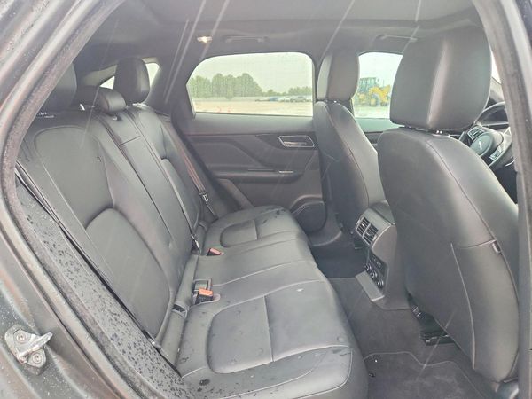 2019 JAGUAR F-PACE