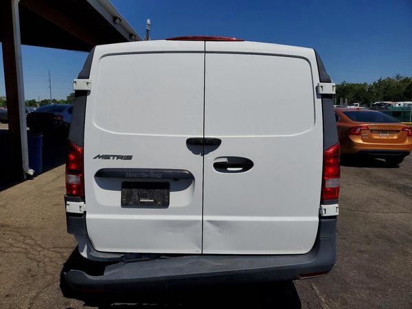 2018 MERCEDES-BENZ METRIS