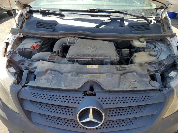 2018 MERCEDES-BENZ METRIS