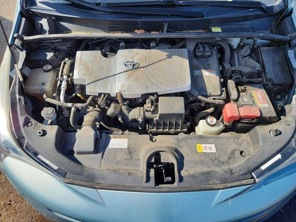2016 TOYOTA PRIUS