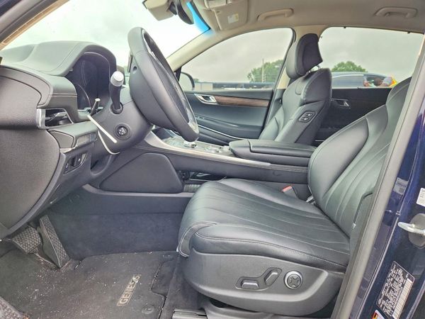 2024 GENESIS GV80