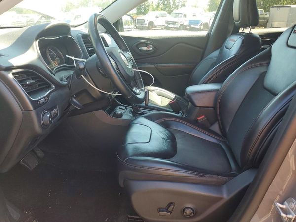 2019 JEEP CHEROKEE