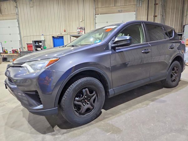 2018 TOYOTA RAV4 — DSFA — Front 3/4