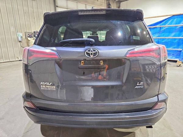 2018 TOYOTA RAV4 LE — DIRR