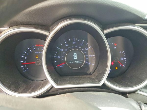 2015 KIA OPTIMA GL - Middle-low