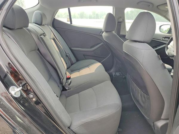 2015 KIA OPTIMA GL - Middle-low