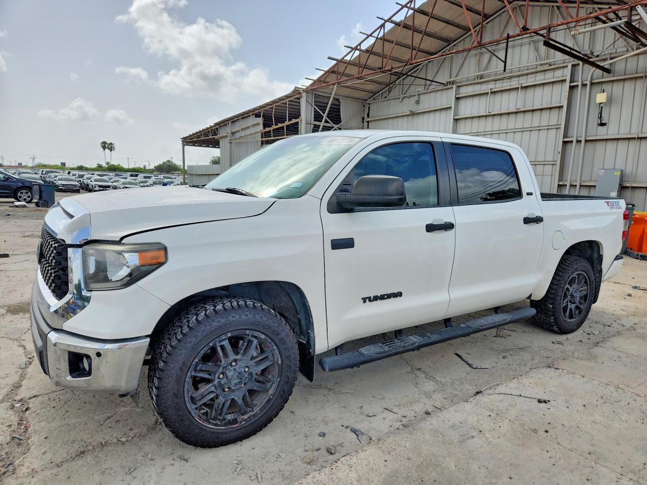 2021 TOYOTA TUNDRA SR5 grade