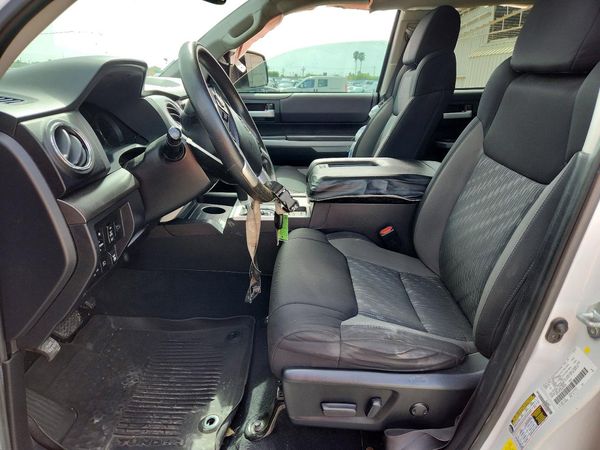 2021 TOYOTA TUNDRA SR5 grade