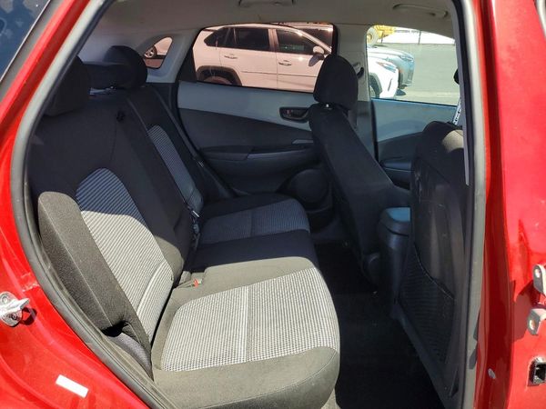 2021 HYUNDAI KONA SE