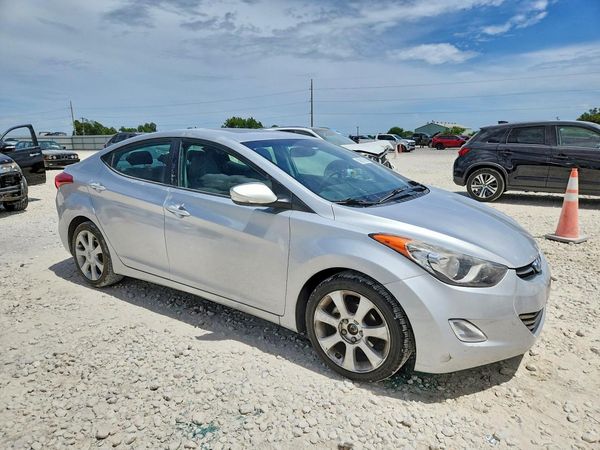 2012 HYUNDAI ELANTRA