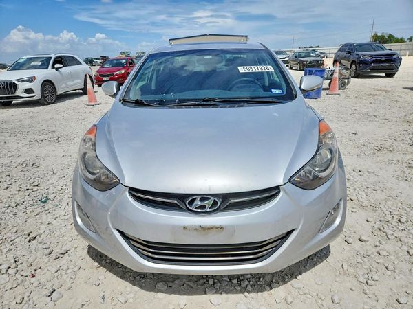 2012 HYUNDAI ELANTRA