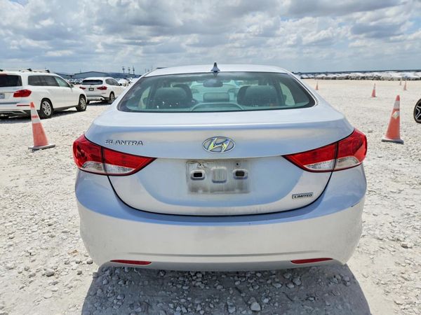 2012 HYUNDAI ELANTRA