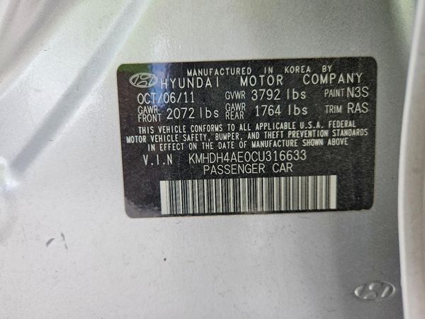 2012 HYUNDAI ELANTRA
