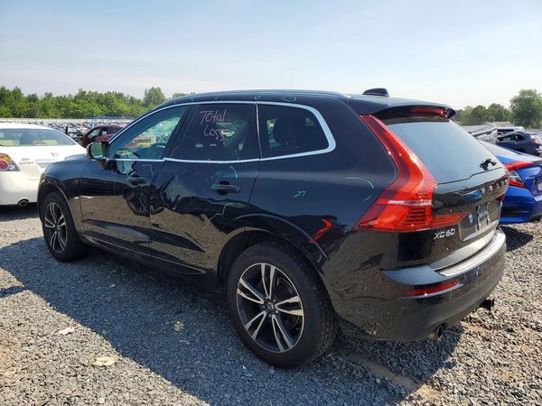 2018 VOLVO XC60 Momentum