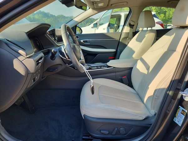2023 HYUNDAI SONATA HYBRID Limited