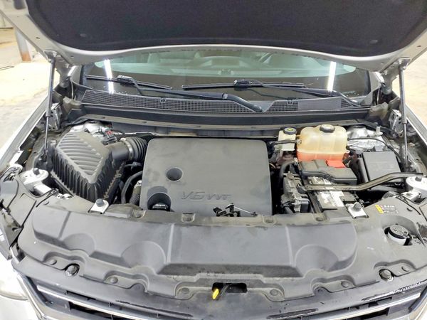 2018 CHEVROLET TRAVERSE LT — Engine bay