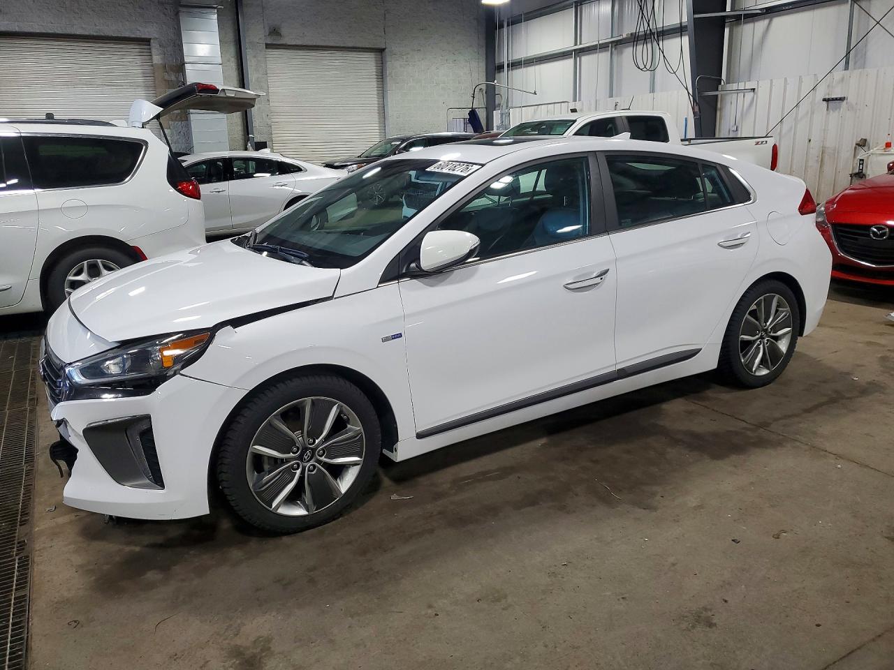 2018 HYUNDAI IONIQ Limited (HEV)