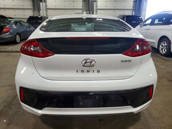 2018 HYUNDAI IONIQ Limited (HEV)