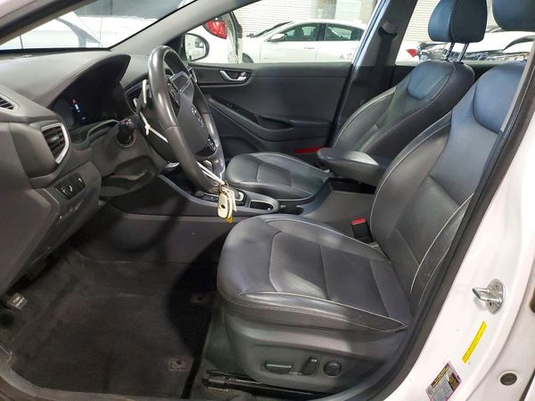 2018 HYUNDAI IONIQ Limited (HEV)