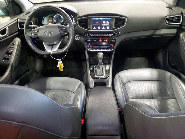 2018 HYUNDAI IONIQ Limited (HEV)