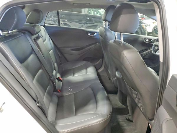 2018 HYUNDAI IONIQ Limited (HEV)