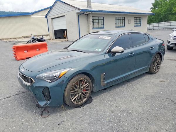2022 KIA STINGER
