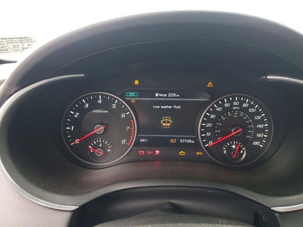 2022 KIA STINGER