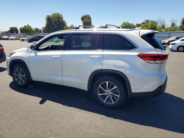 2018 TOYOTA HIGHLANDER SE/XLE