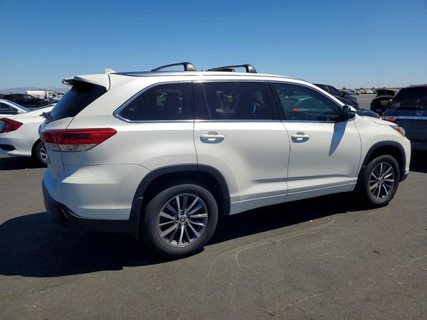 2018 TOYOTA HIGHLANDER SE/XLE